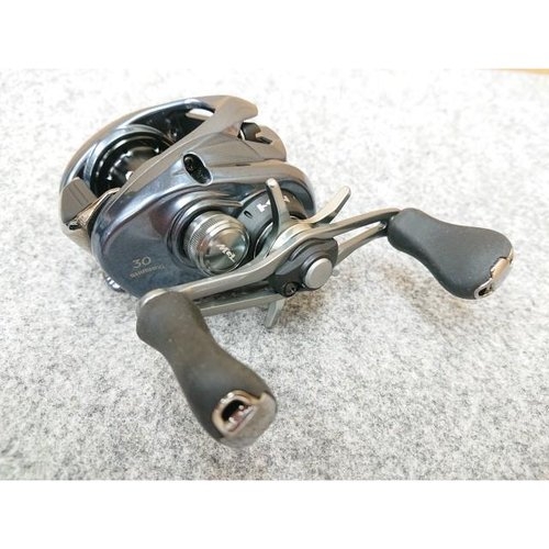 Shimano 18 Aldebaran MGL 30